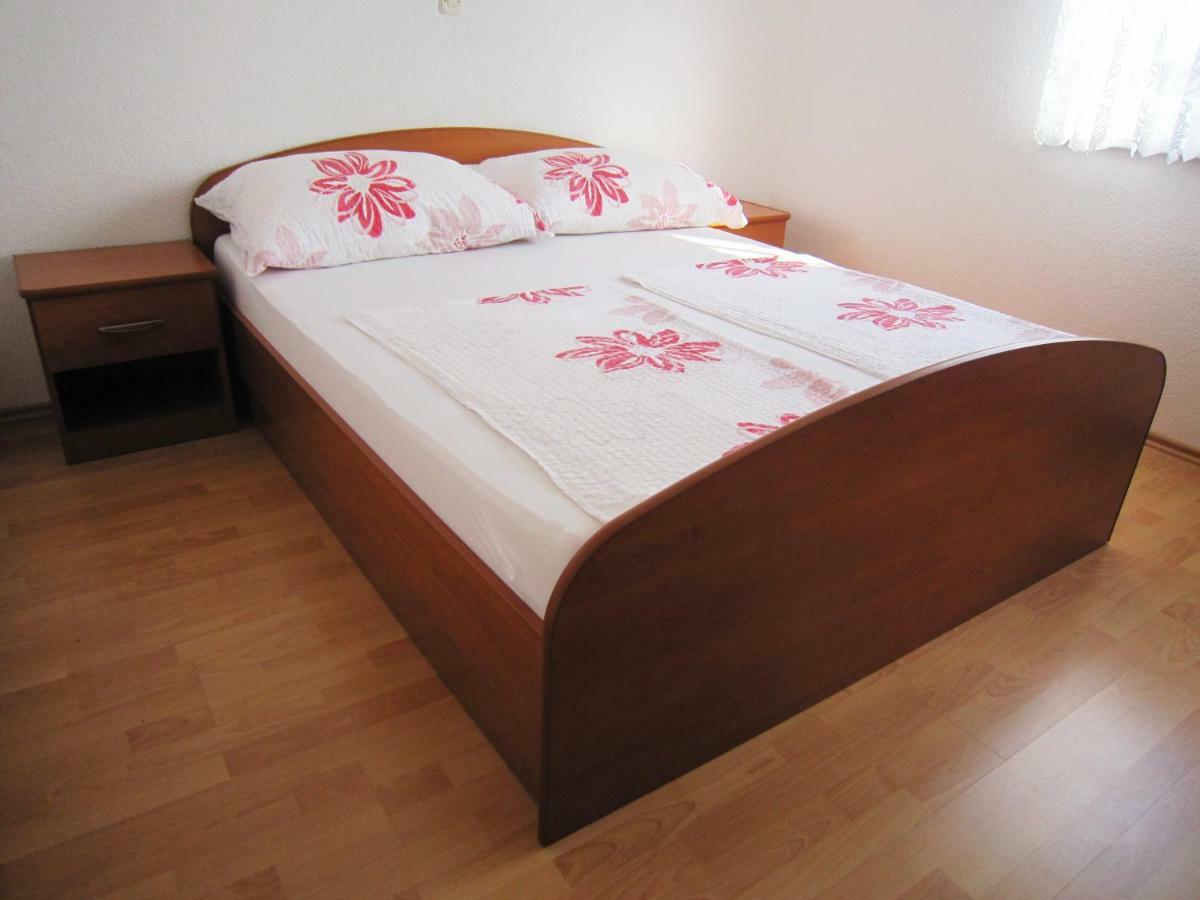 Apartments Milic Vodice Eksteriør bilde