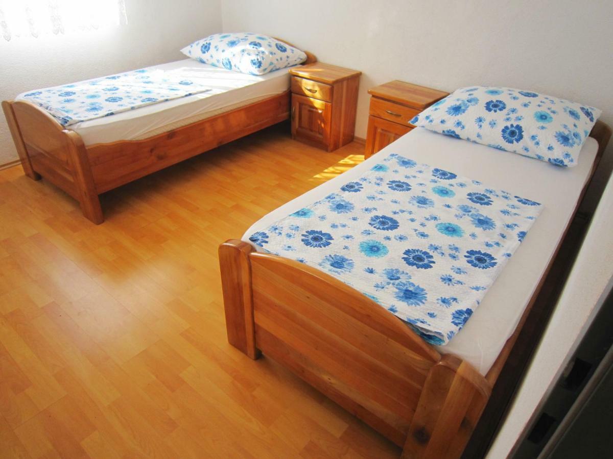 Apartments Milic Vodice Eksteriør bilde