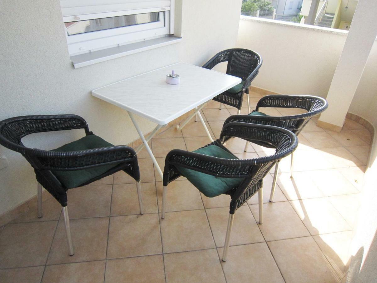 Apartments Milic Vodice Eksteriør bilde