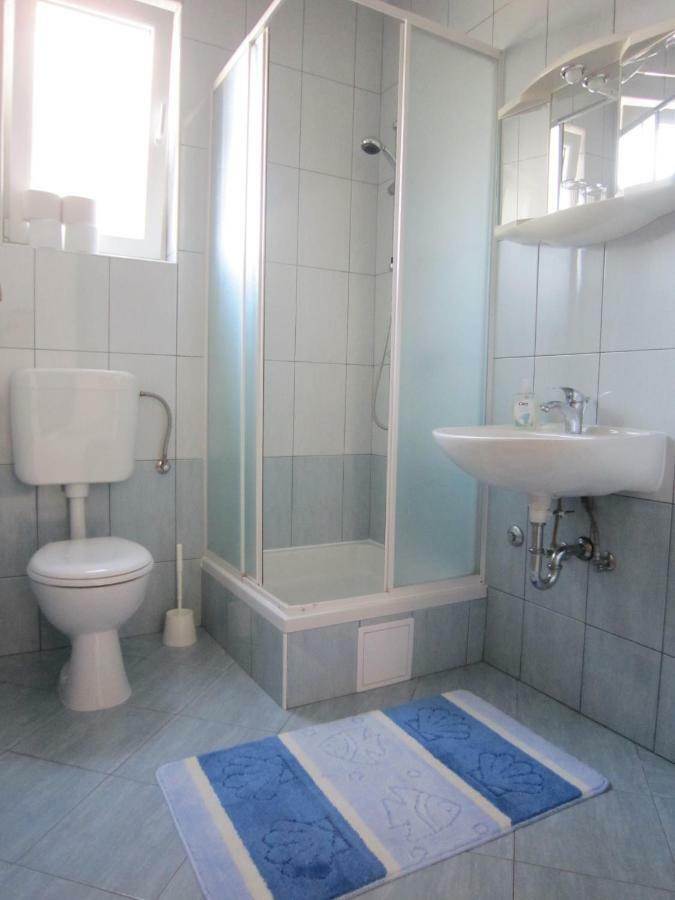 Apartments Milic Vodice Eksteriør bilde